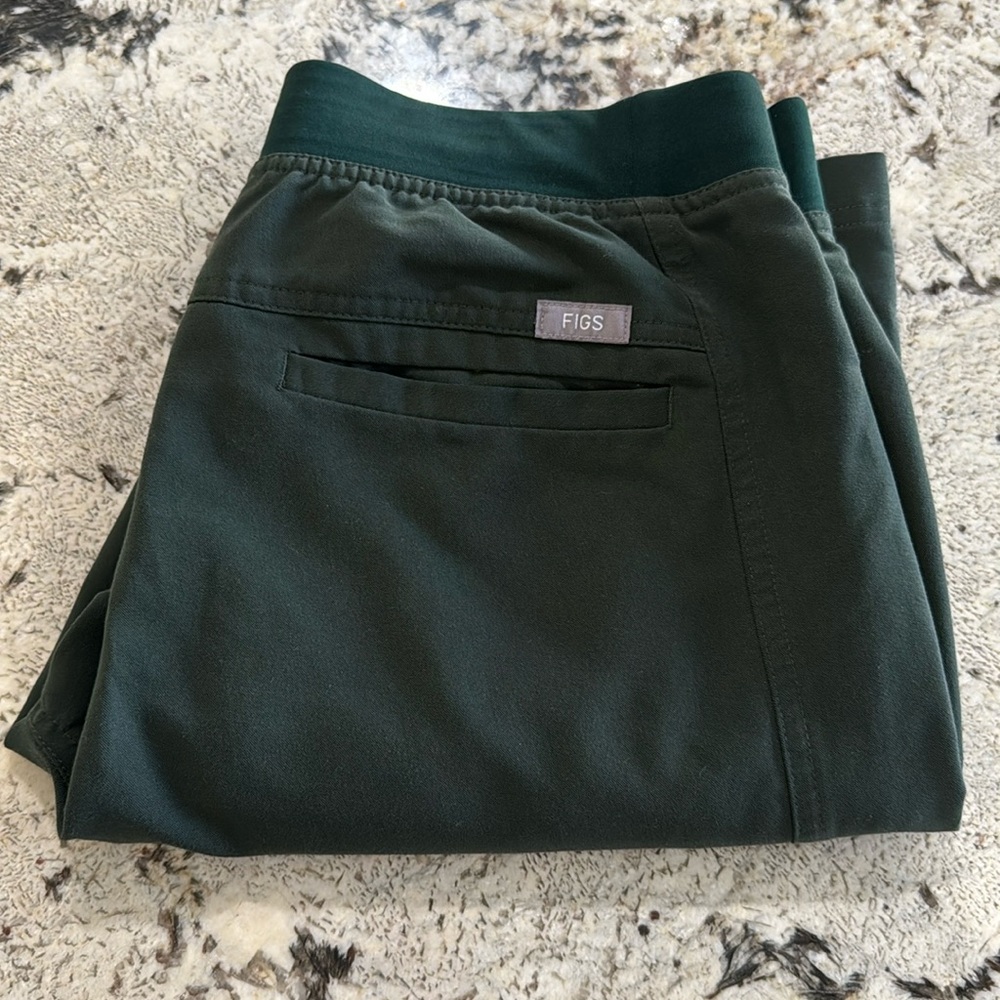 Men’s Moss Green Figs scrub Pants